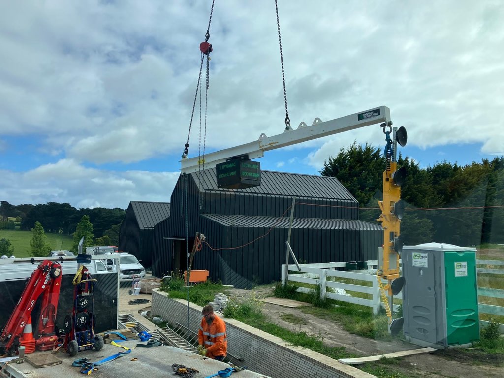 Offset Lifting Beams